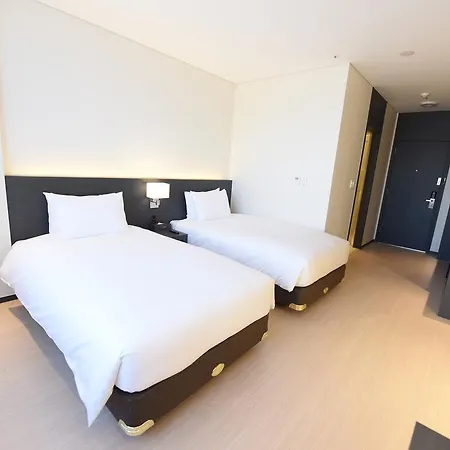 Geoje Artnouveau Suite Hotel Exterior photo